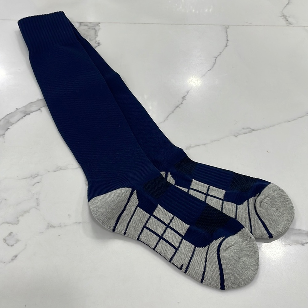 CWVLC New With Tags Soccer Socks. Size Adult Youth